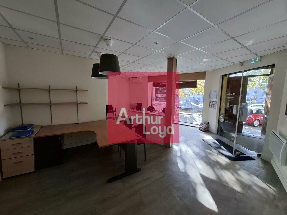 Location local commercial 113 m² non divisibles