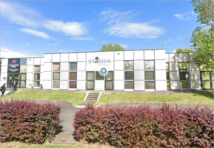 Location Bureaux récents 73 m² non divisibles