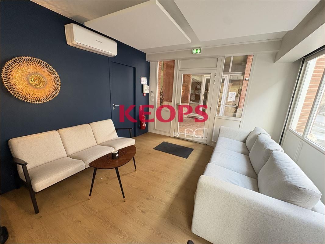 Location Bureaux récents 200 m² non divisibles