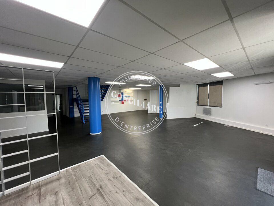 Location local d''activites 650 m² non divisibles