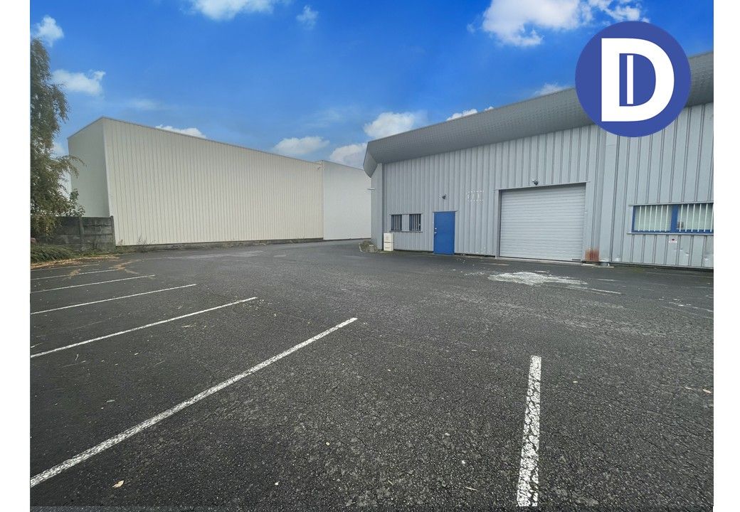 Location activites 225.00 m² non divisibles