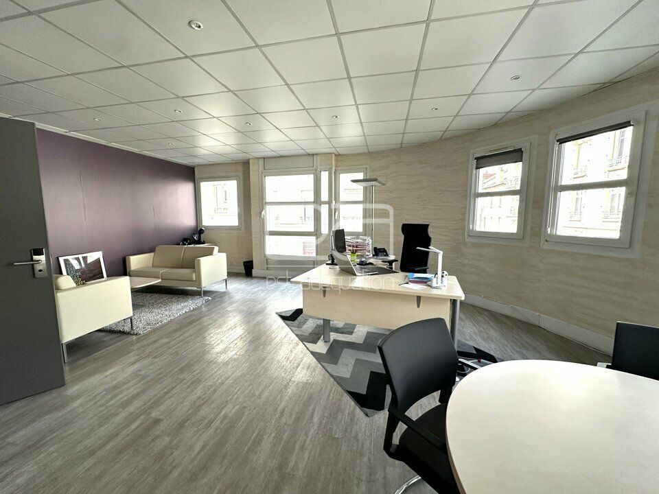 À vendre – Immeuble tertiaire indépendant – 857 m² – Nancy Gare