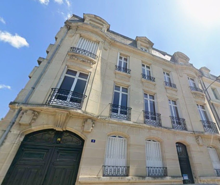 Vente local commercial 462 m² à Reims