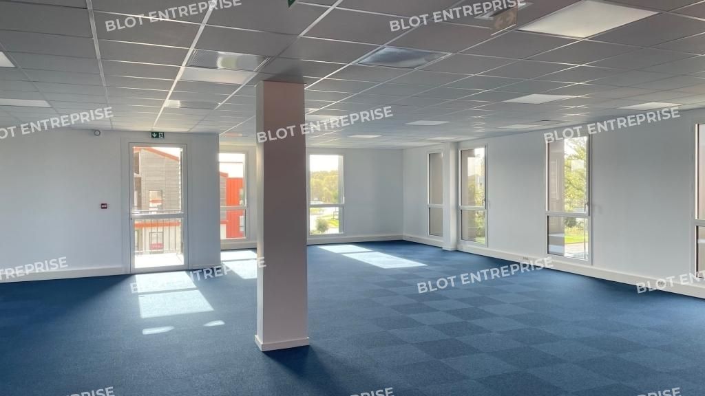 Location bureaux 108 m² non divisibles