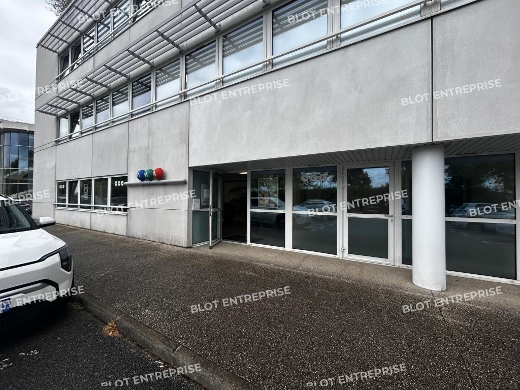 Location bureaux 91 m² non divisibles