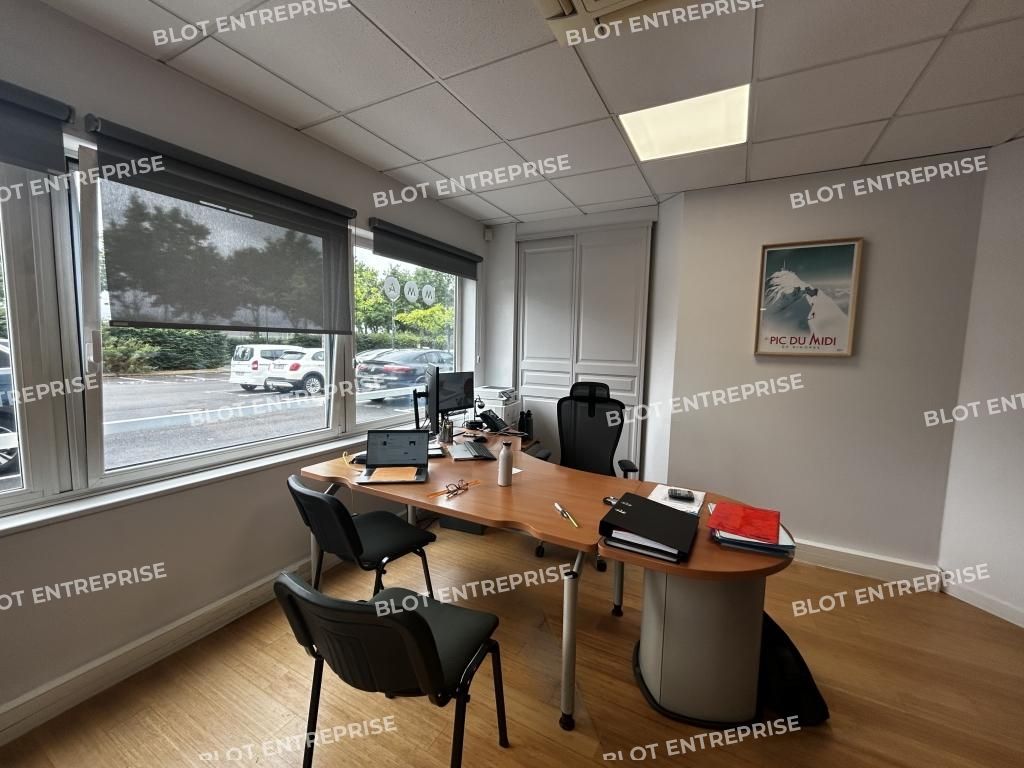 Location bureaux 91 m² non divisibles