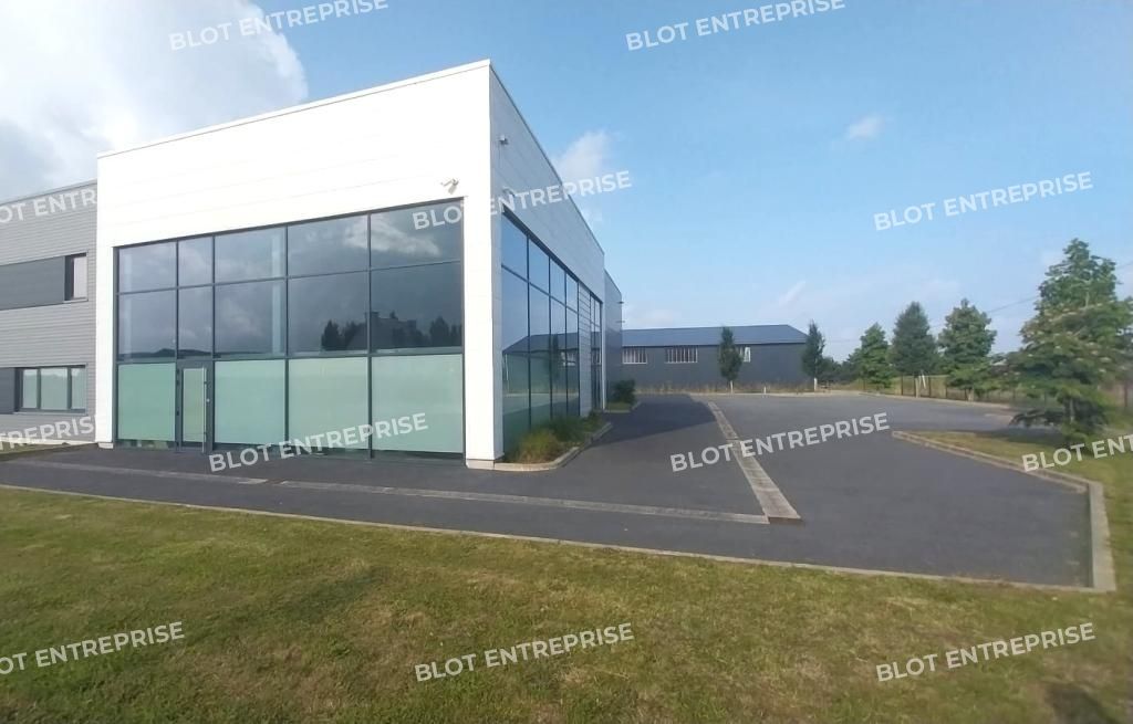 Location entrepôts 500 m² non divisibles