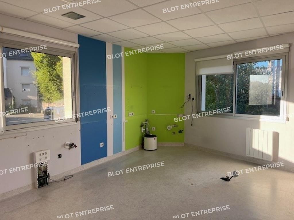 Location bureaux 160 m² non divisibles