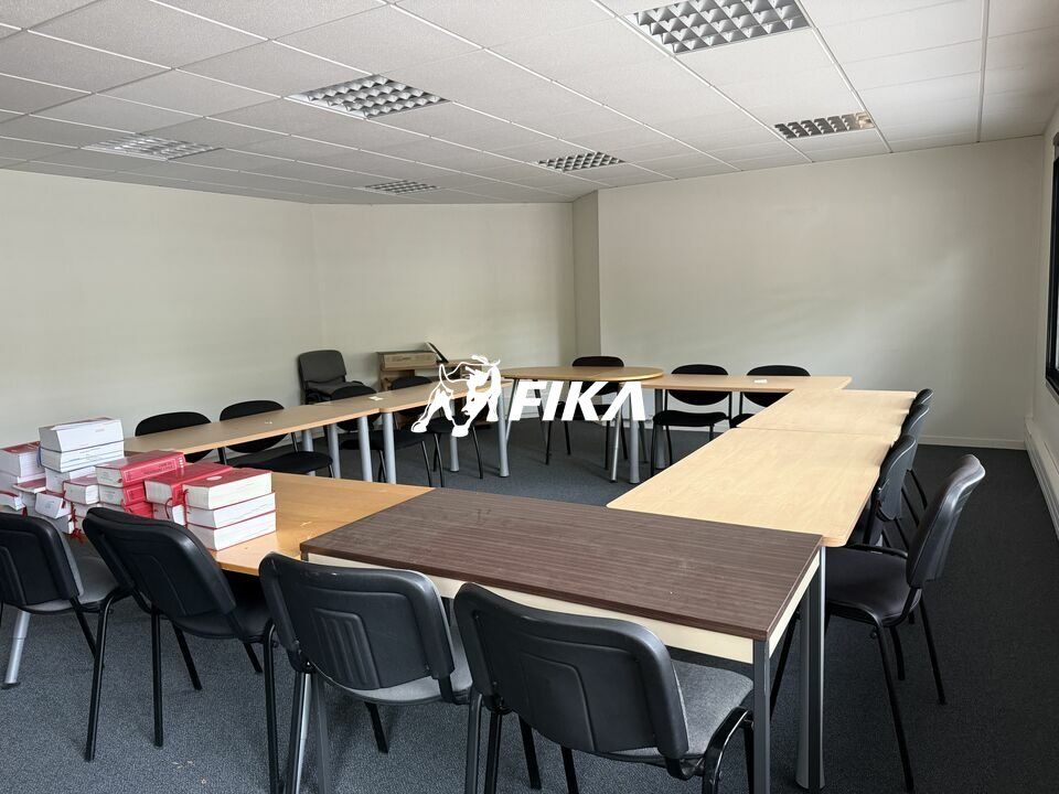 A VENDRE BUREAUX 270,6 m² - (31170) TOURNEFEUILLE