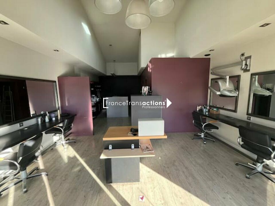 Location local commercial 46 m² non divisibles