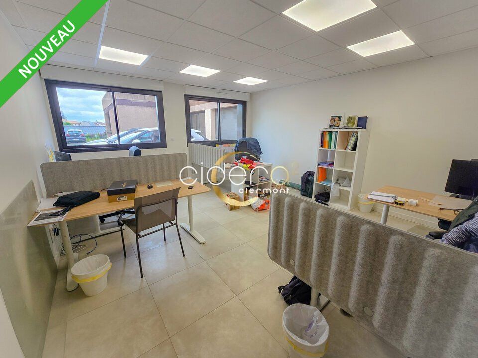 Location bureaux 82 m² non divisibles