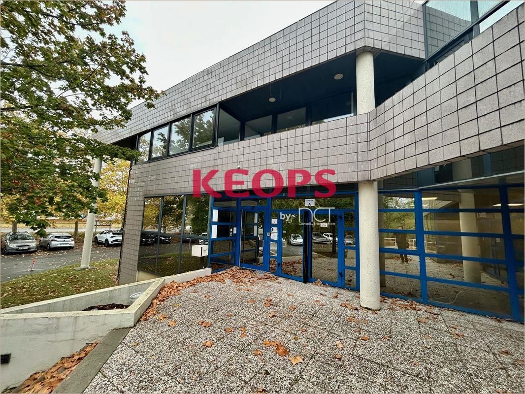 Vente Bureaux récents 74 m² divisibles à partir de 42 m²