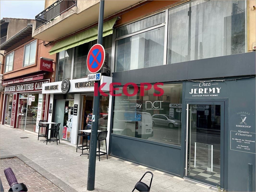Location Commerce/boutique 65 m² non divisibles