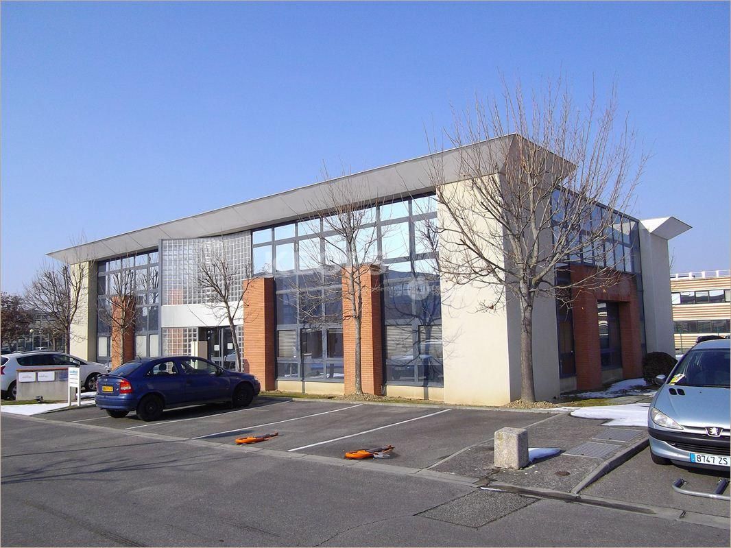 Location Bureaux récents 356 m² non divisibles