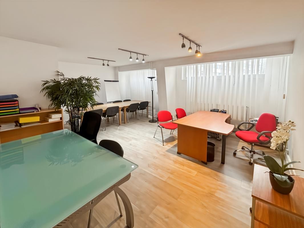 Location bureaux 91 m² non divisibles