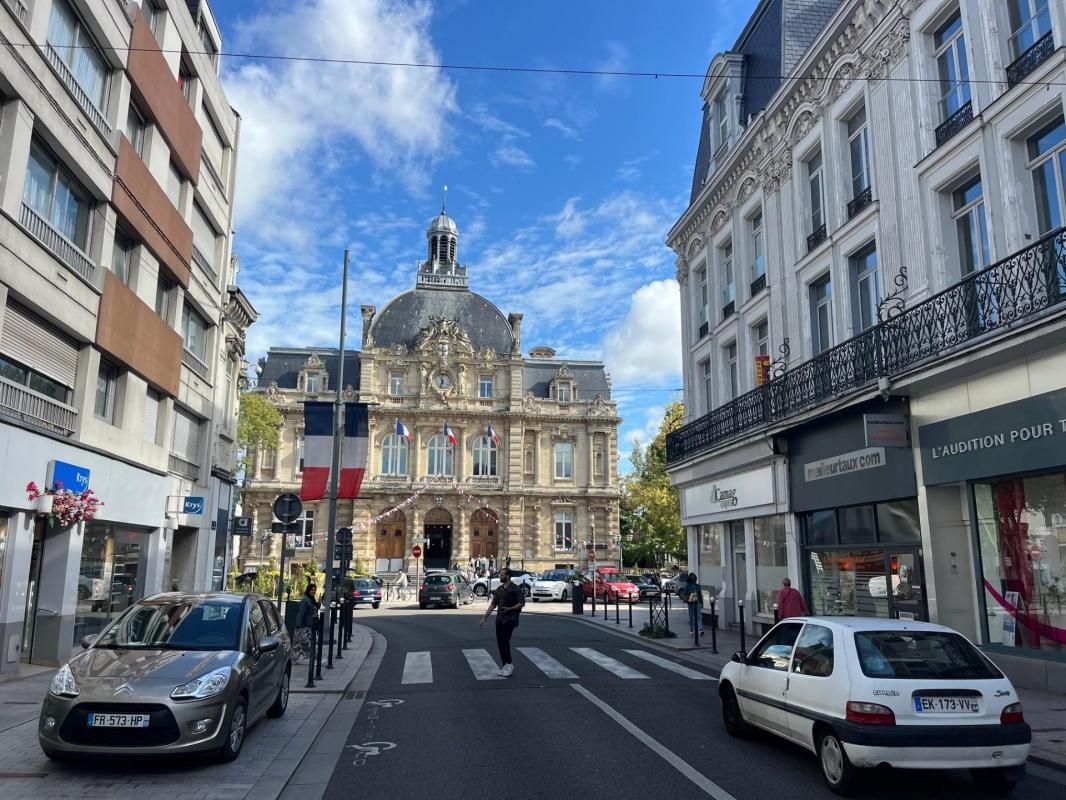 Vente local commercial 100 m² non divisibles