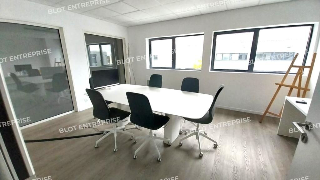 Location entrepôts 510 m² non divisibles