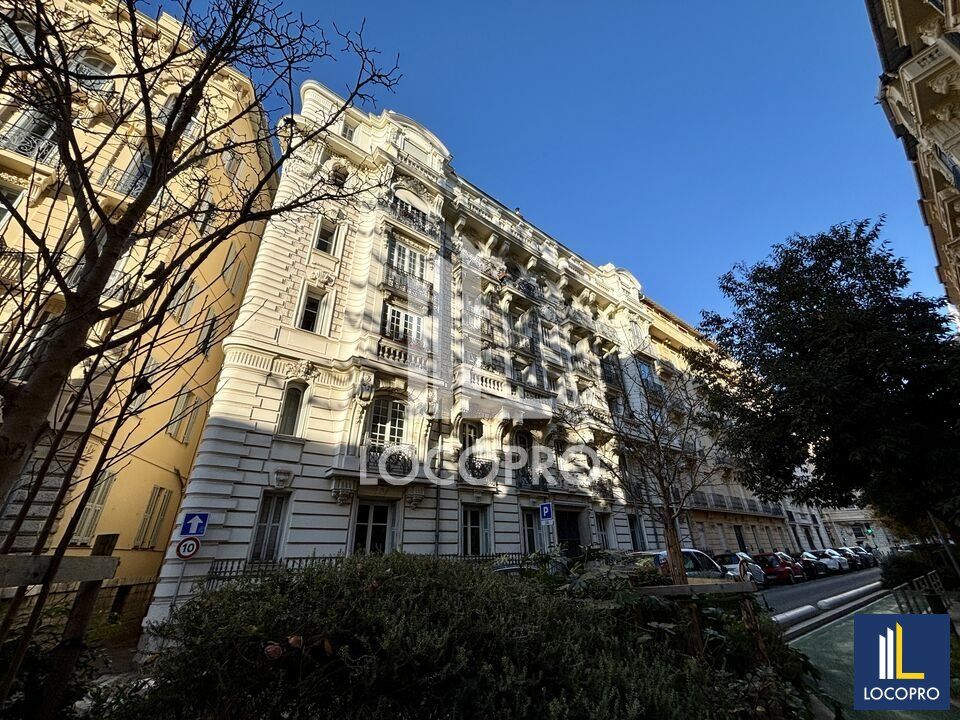 A LOUER - BUREAU - 30 M2 DIVISIBLES EN DEUX LOTS - NICE CENTRE