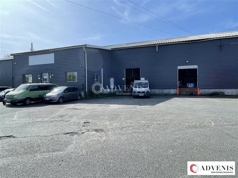 Location local d''activites 1825 m² non divisibles