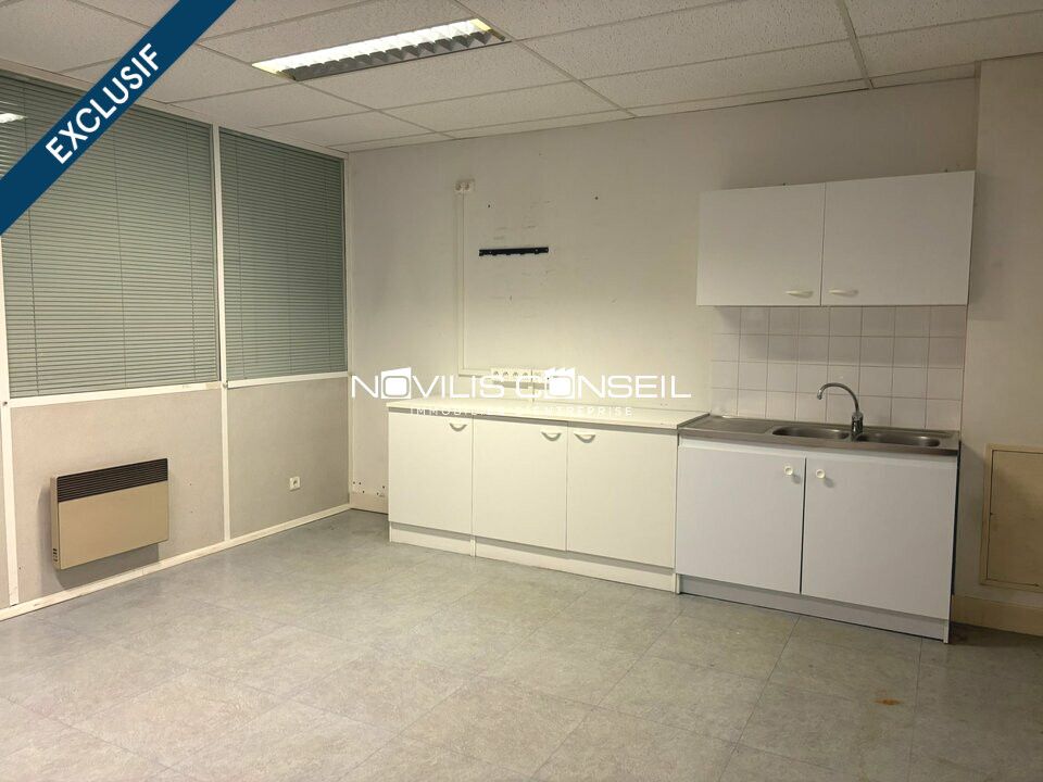 Location activité/entrepôt - 98 m²