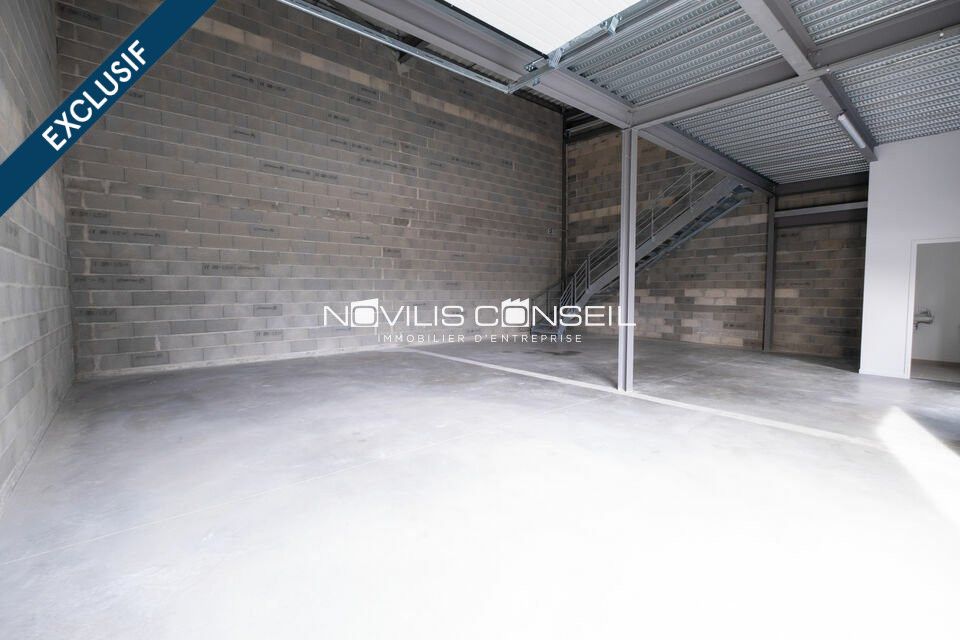 Location activité/entrepôt - 161 m²