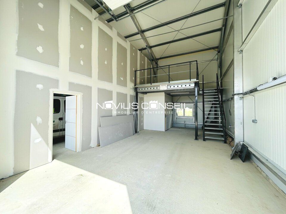 Location local d''activites 70 m² non divisibles