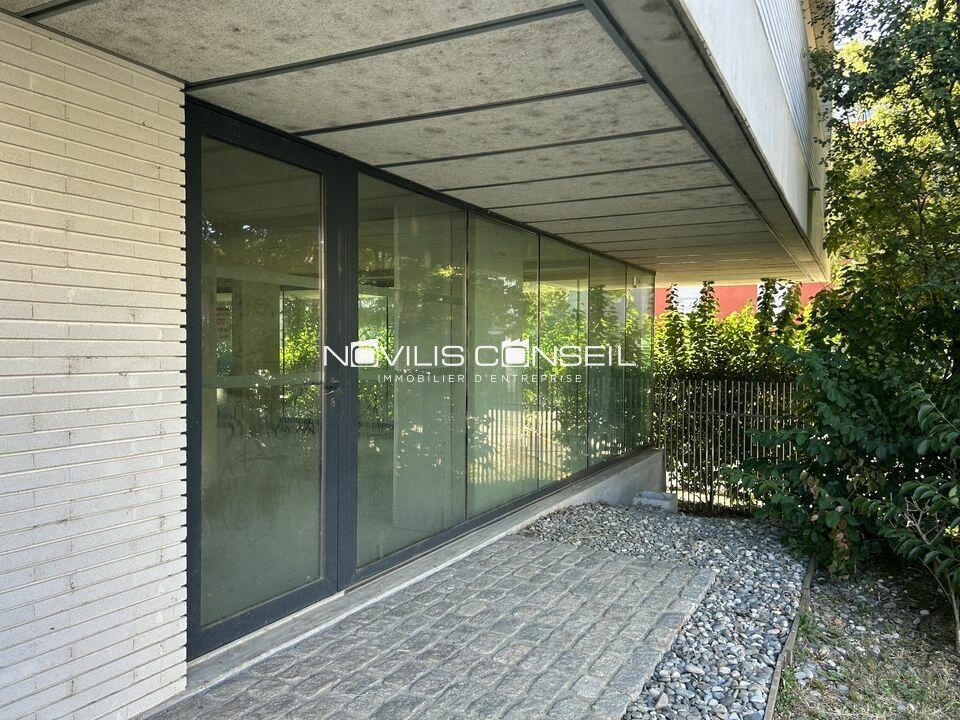 Local commercial à vendre - 188 m²