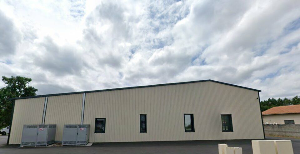 Location local d''activites 530 m² non divisibles