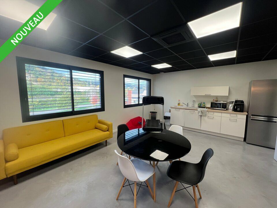 Vente bureaux 253 m² non divisibles