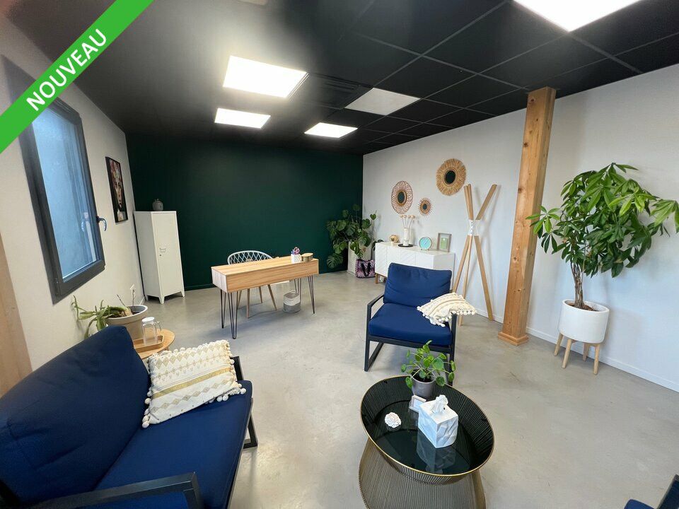 À VENDRE – PLATEAU DE BUREAUX MODERNES 253 m² – GUILHERAND-GRANGES (07)