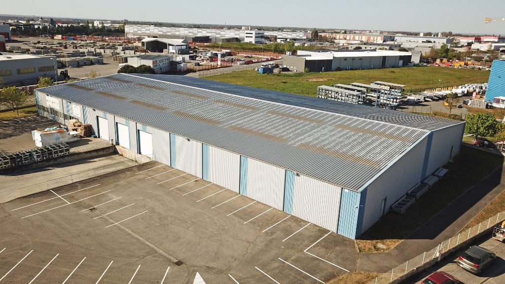 Vente local 2880.00 m² à TOURNEFEUILLE