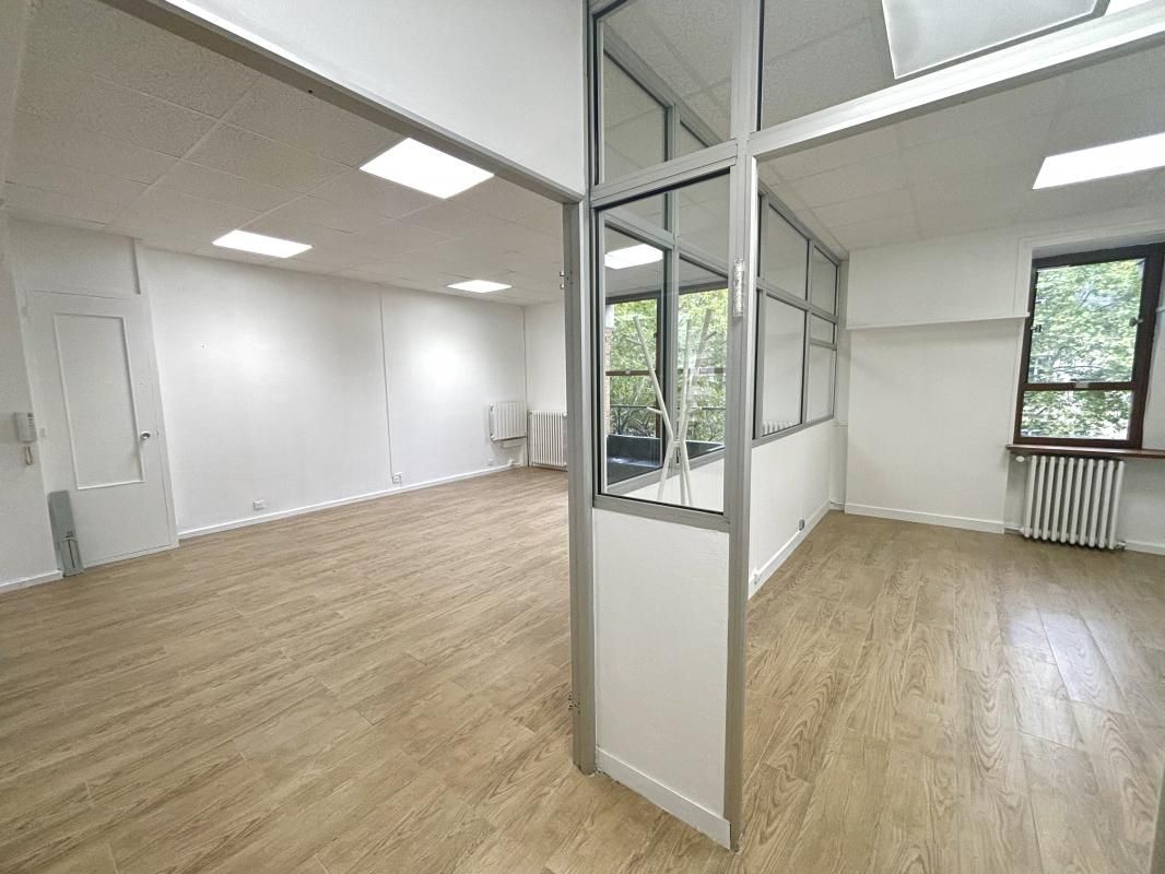 Location bureaux 150 m² non divisibles