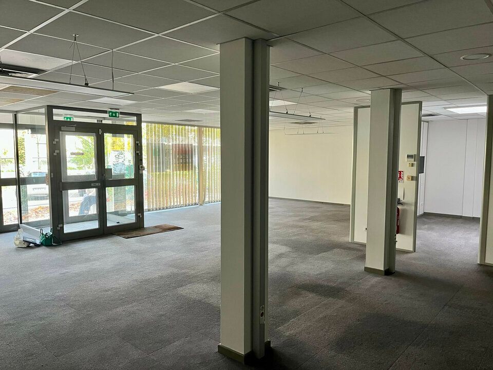 DIJON - AXE DRAPEAU / REPUBLIQUE - A LOUER