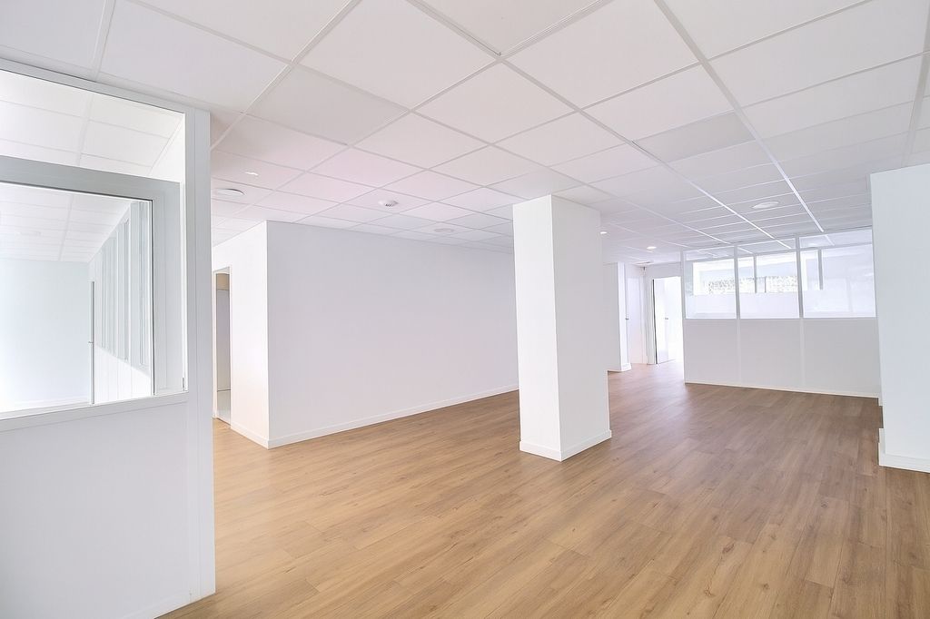 Location bureaux 178 m² non divisibles