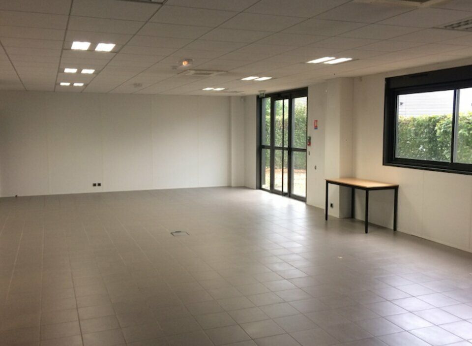 Location bureaux 130 m² non divisibles