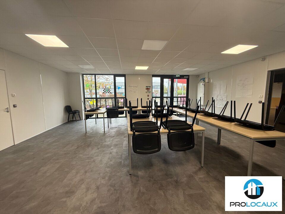 Location bureaux 177 m² non divisibles