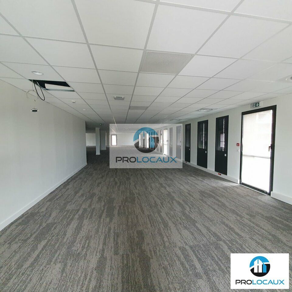 Vente bureaux 765 m² divisibles à partir de 123 m²