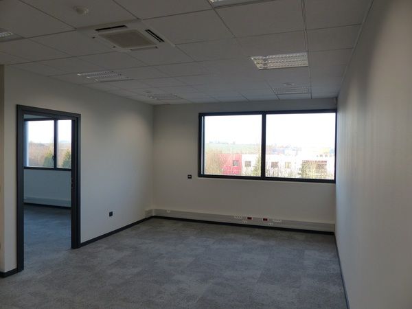 Location bureaux 365.25 m² non divisibles