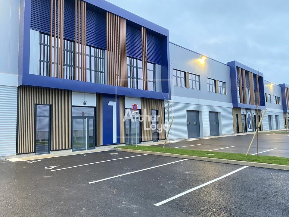 Location local d''activites 538 m² non divisibles