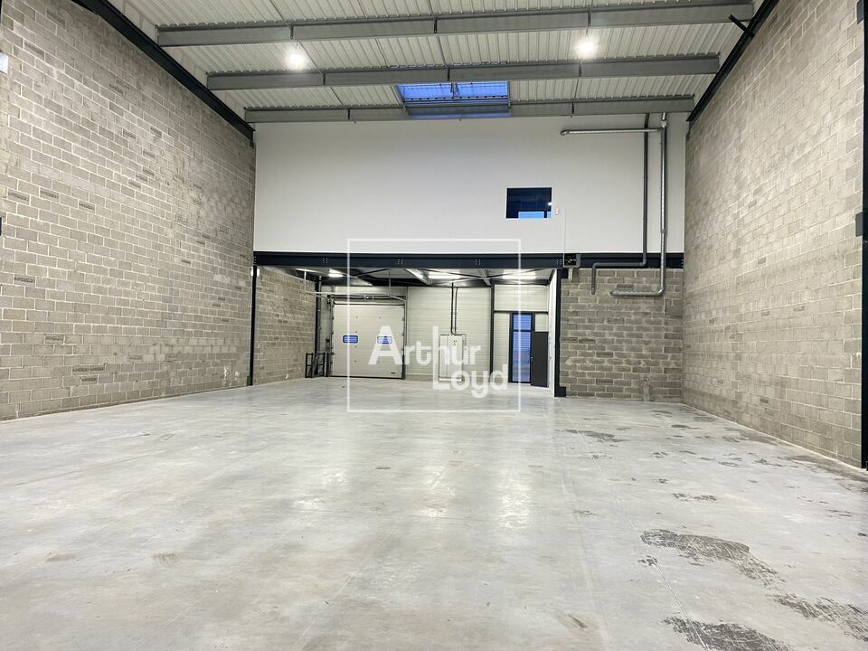 SAINT-MICHEL-SUR-ORGE  LOCAL NEUF 