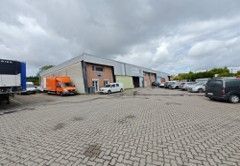 Vente entrepôts 2360 m² non divisibles