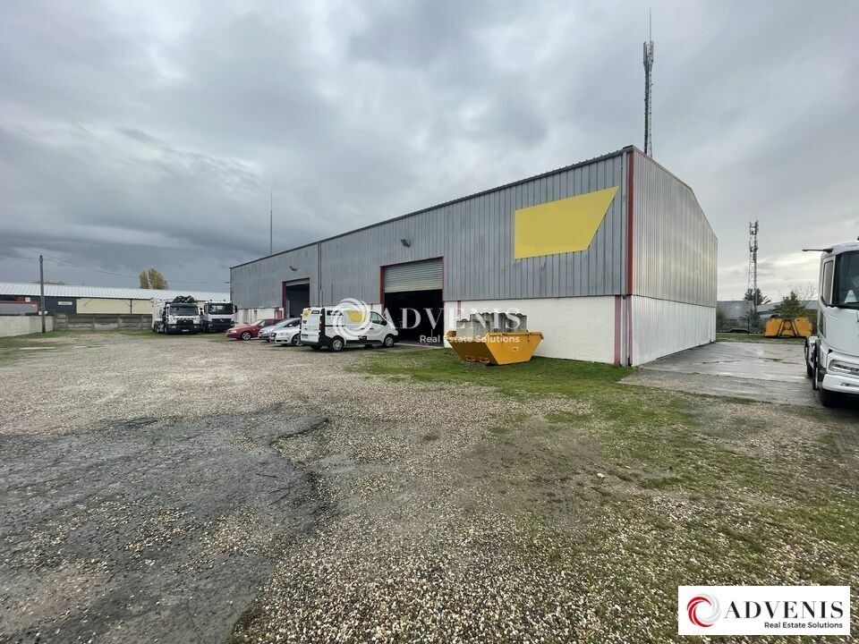 Location local d''activites 920 m² non divisibles