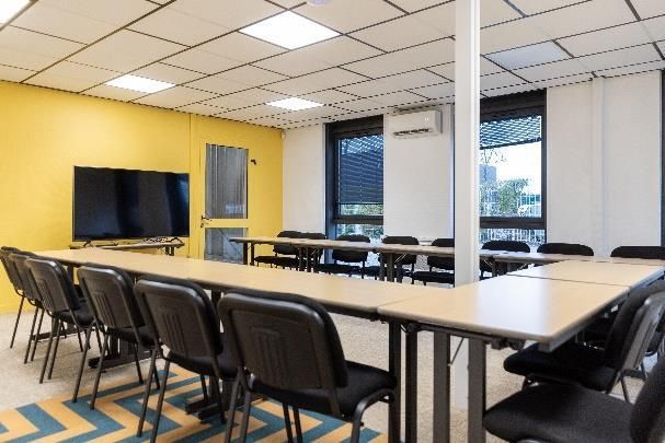 Location entrepôts 355 m² non divisibles