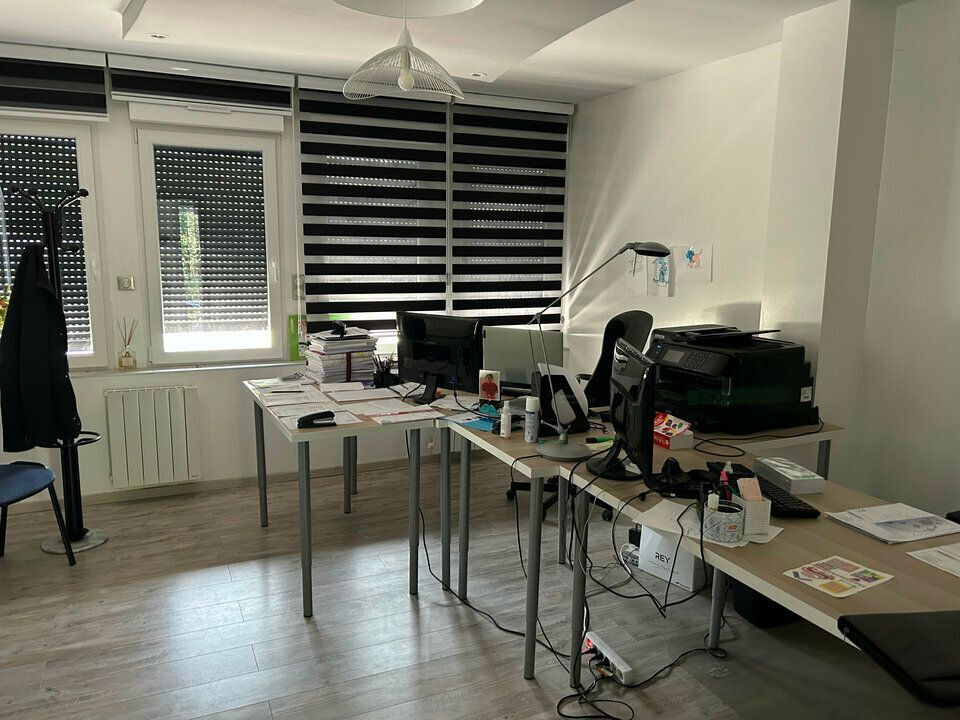 Vente bureaux 218 m² non divisibles