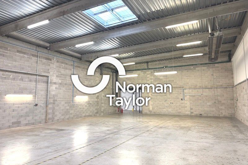 Location local d''activites 1180 m² non divisibles