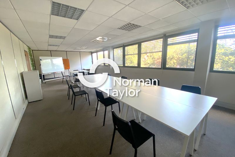 Location bureaux 694 m² divisibles à partir de 331.4 m²