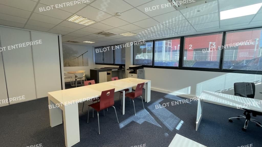 Vente bureaux 65 m² non divisibles