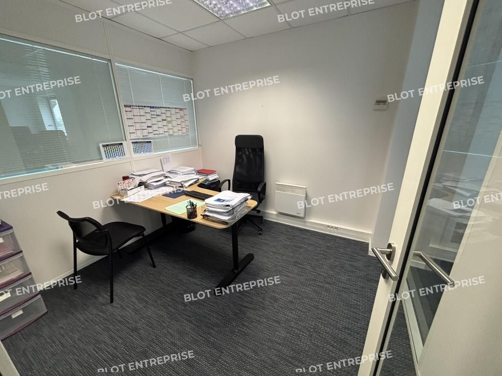 Location bureaux 100 m² non divisibles