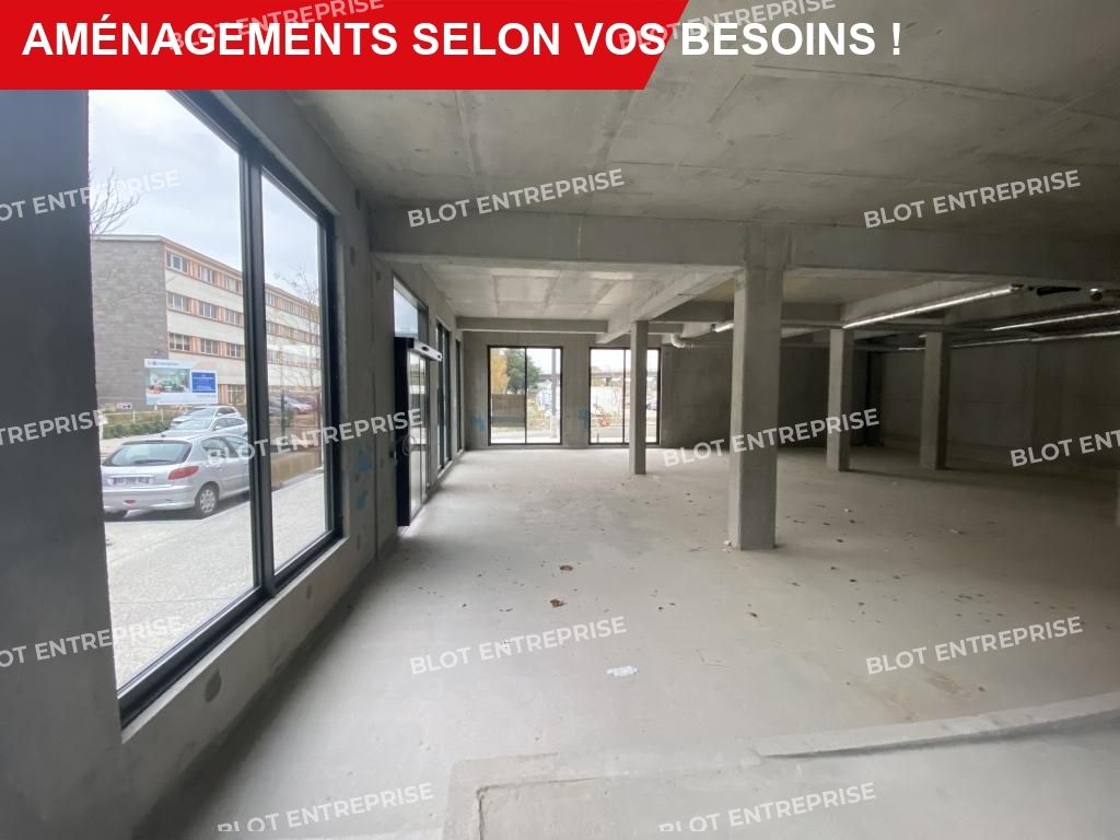 Location bureaux 228 m² non divisibles