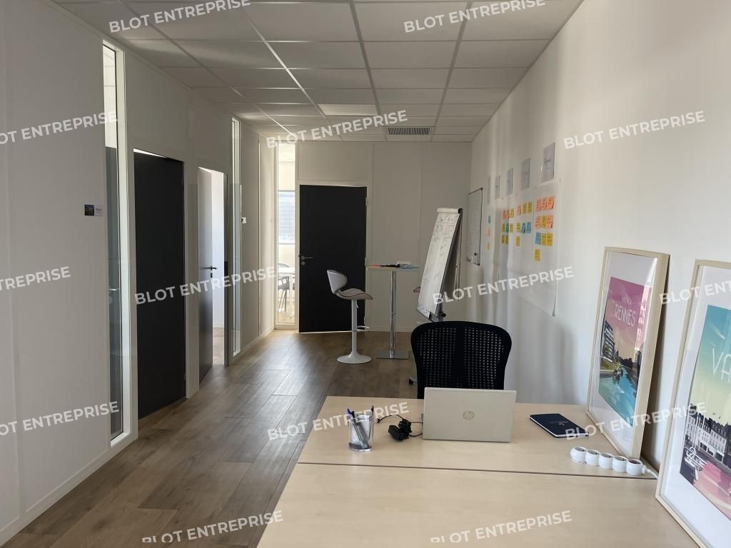 Location bureaux 80 m² non divisibles